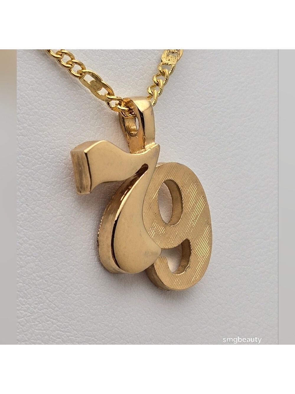 Vintage Avon Gold-Tone “79” Pendant Necklace 18'' Chain